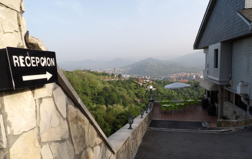 Hotel Artxanda Bilbao, Parking Gratuito En El Exterior Junto Al Hotel (Adults Only) Exterior foto
